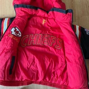 Size large brand new reversible Kansas City chiefs NFL coat